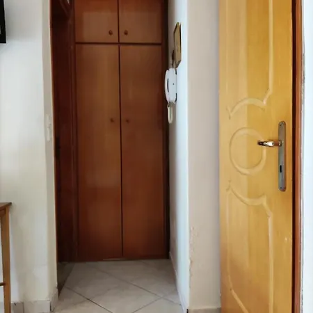 דירה διαμέρισμα για οικογένεια με θέα την θάλασσα *
