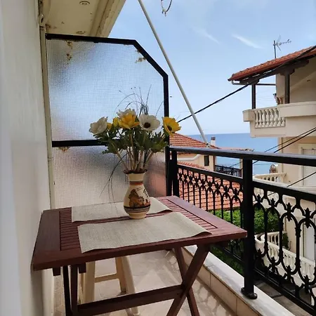 Apartment διαμέρισμα για οικογένεια με θέα την θάλασσα